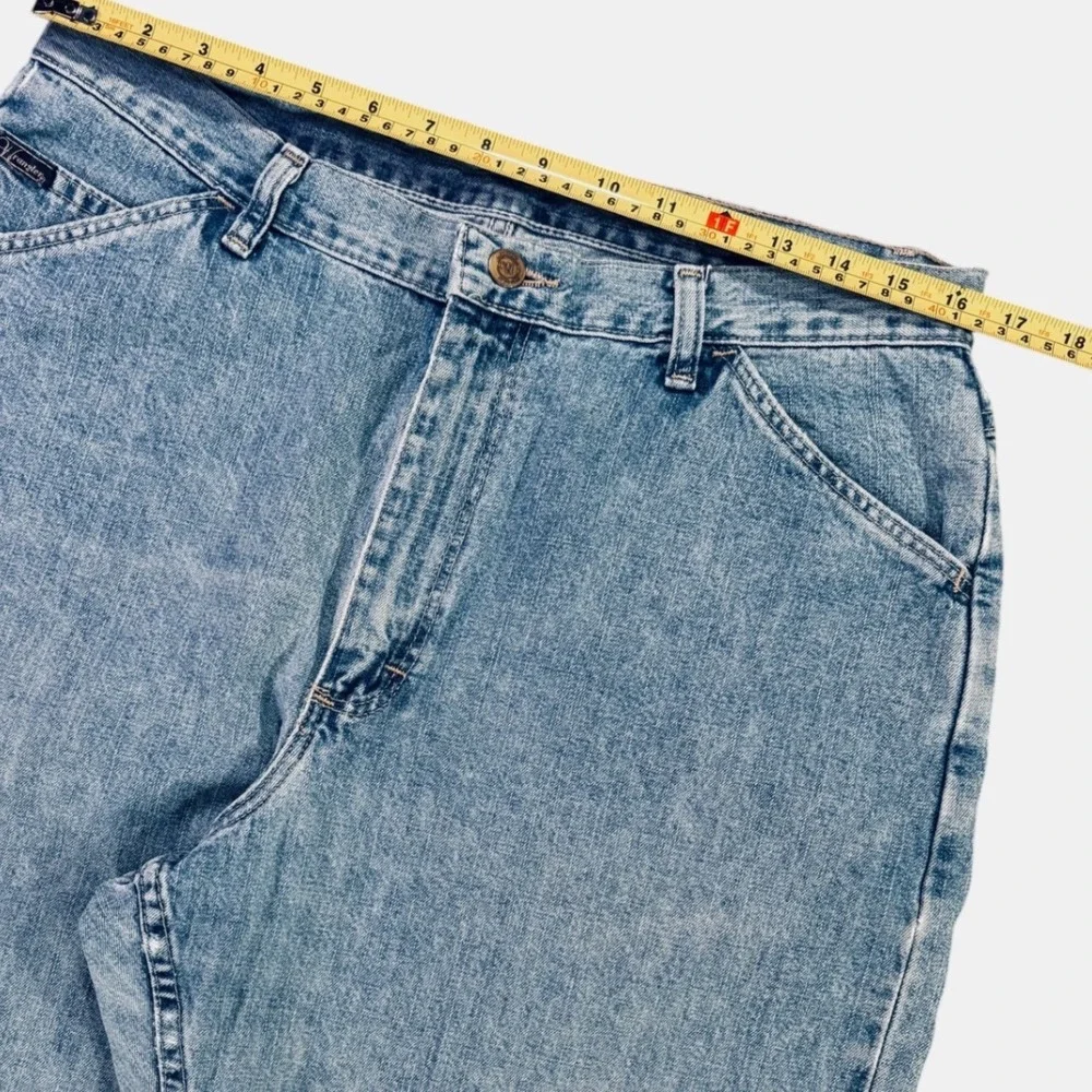 VINTAGE Wrangler Women's Size 14/30 High Rise Tappered Straight Leg Jeans